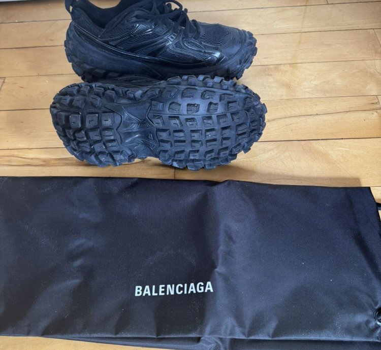 Balenciaga Bouncer Black Sneakers