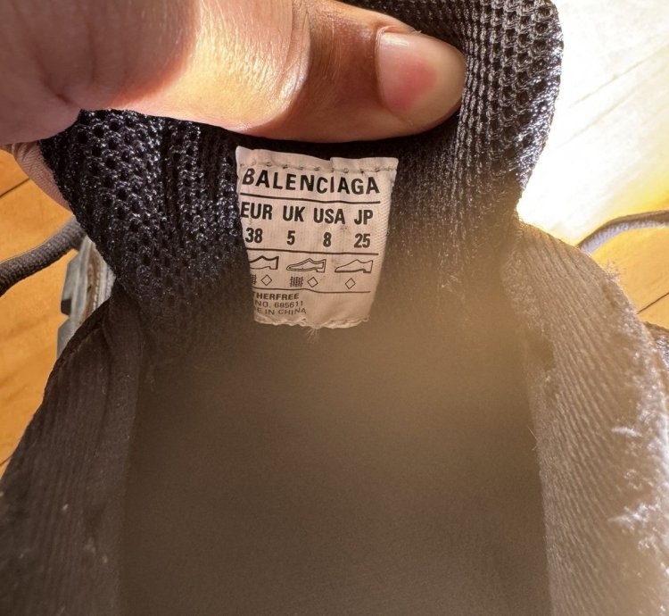 Balenciaga Bouncer Black Sneakers