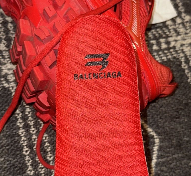 Balenciaga Defender
