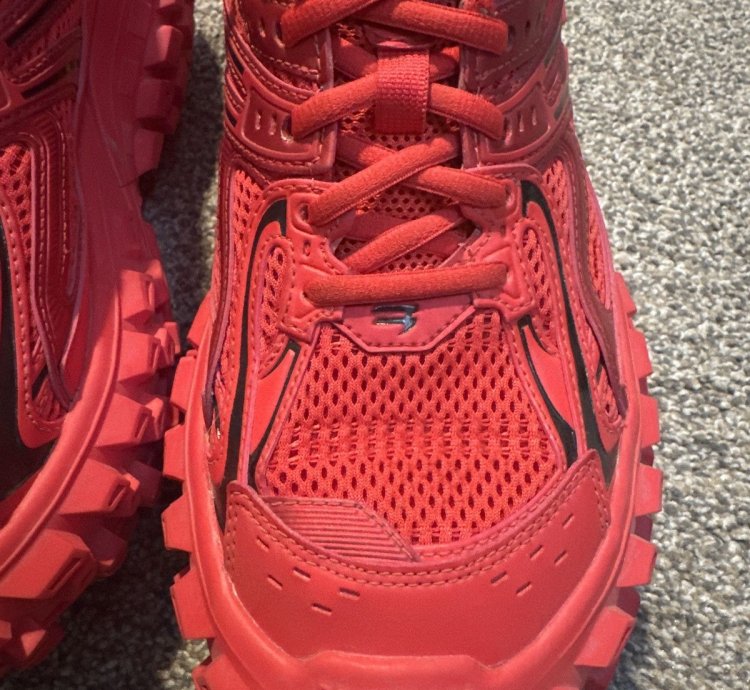 Balenciaga Defender