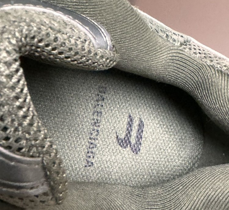Balenciaga Defender Bounce Sneaker