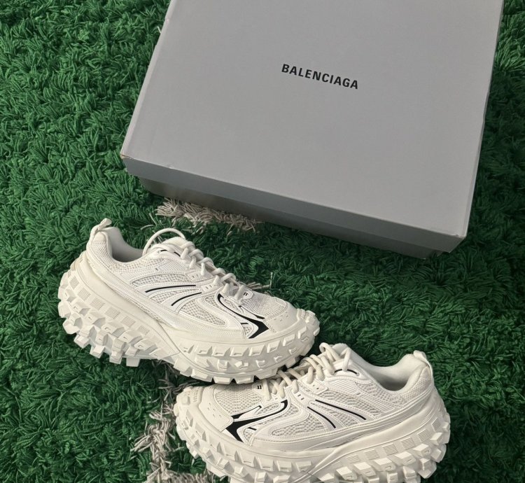 BALENCIAGA Defender Sneaker White