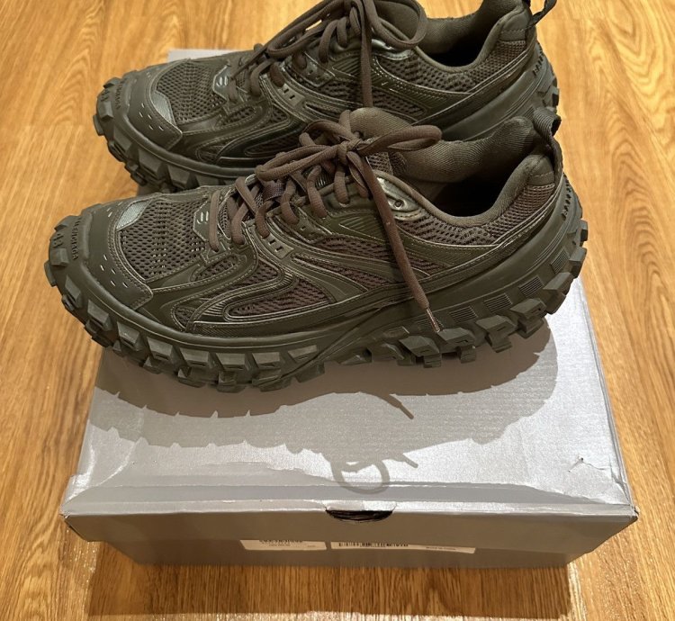 Balenciaga Defenders Sneakers Green