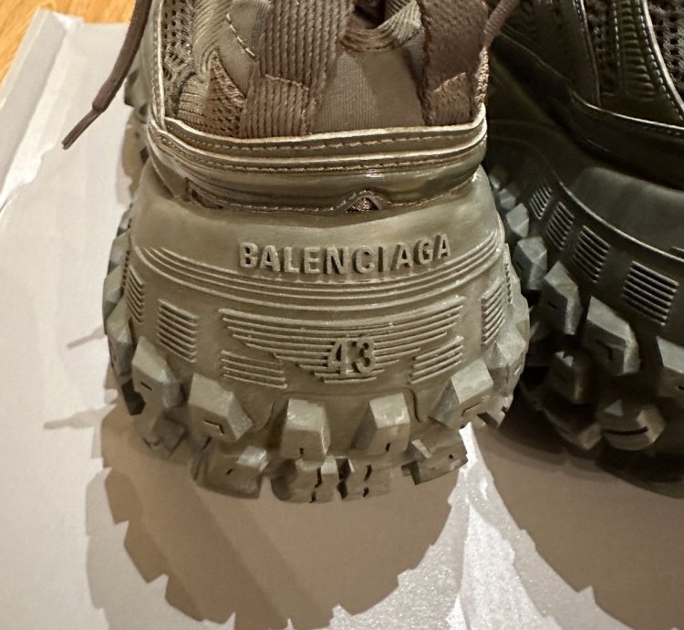 Balenciaga Defenders Sneakers Green