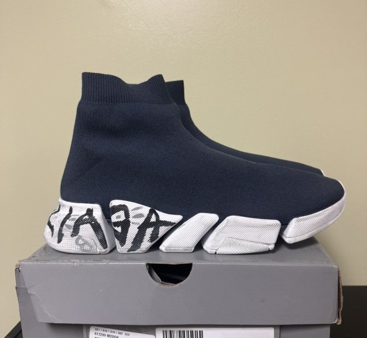 Balenciaga Graffiti Knit Runner