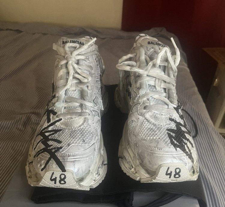 Balenciaga Graffiti Runner