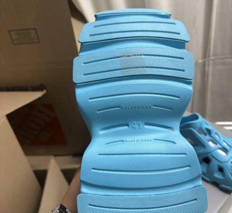 Balenciaga HD Mule