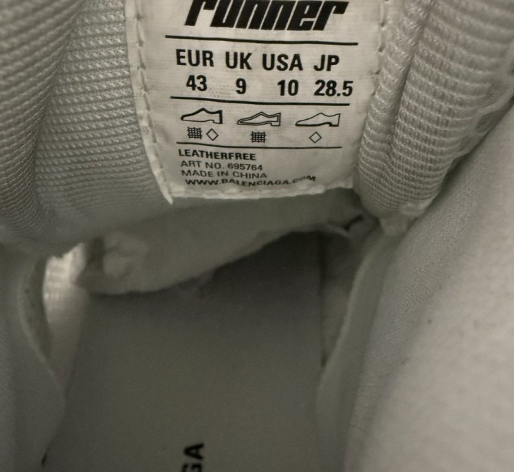 Balenciaga High Top Runner Sneaker White (43)
