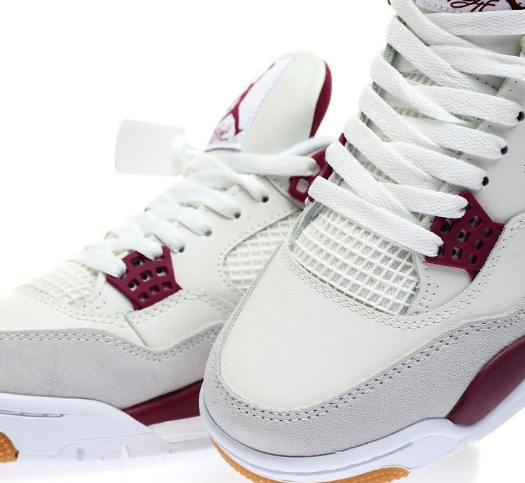 Nike SB x Air Jordan 4 " Varsity Red " DR5415-106