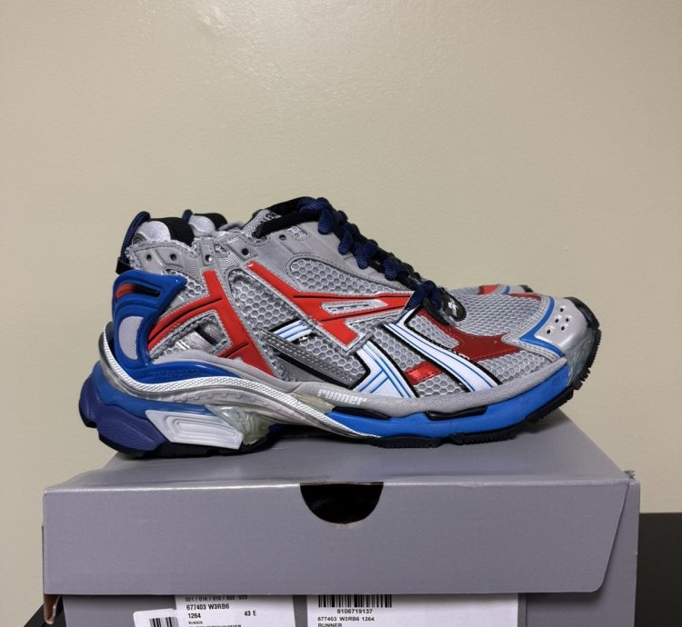 Balenciaga Low Top Runners Grey Red Blue