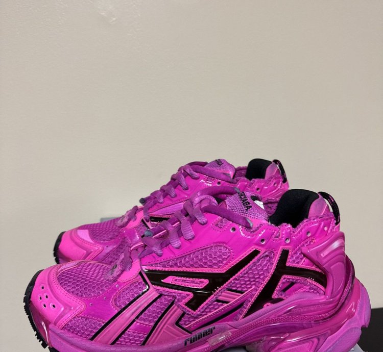 Balenciaga Low Top Runners Pink