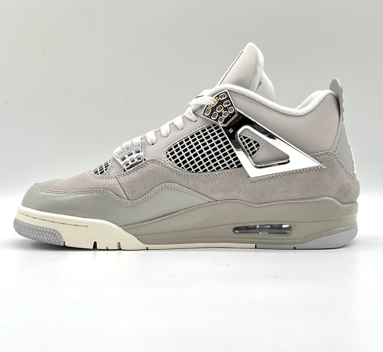 Nike Air Jordan 4 Retro ' Frozen Moments ' AQ9129-001