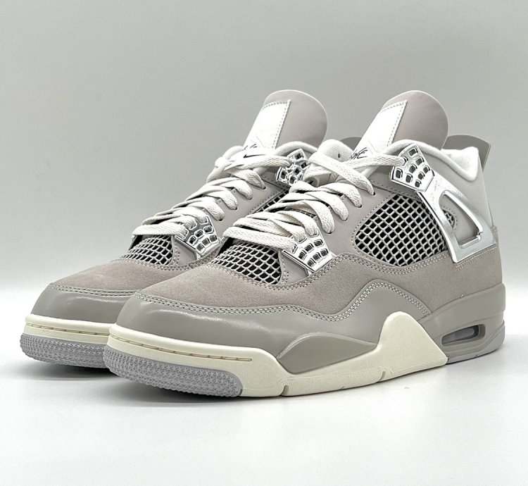 Nike Air Jordan 4 Retro ' Frozen Moments ' AQ9129-001