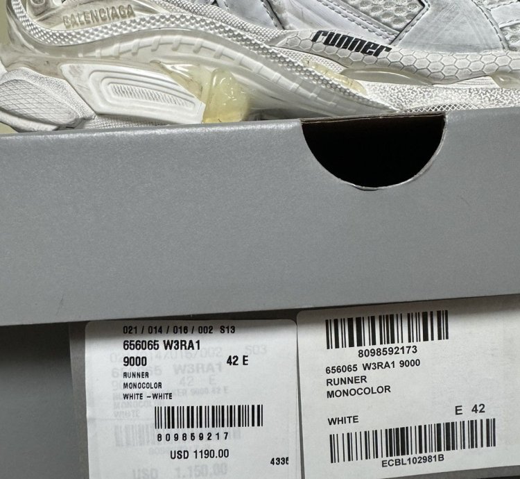 Balenciaga Low Top Runners White