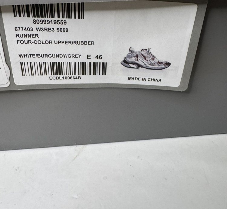 Balenciaga Men Runner Sneaker Burgundy Sz 13 US (46 EU)