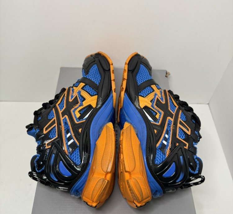 Balenciaga Men Runner Sneaker Orange Blue Sz 8 US