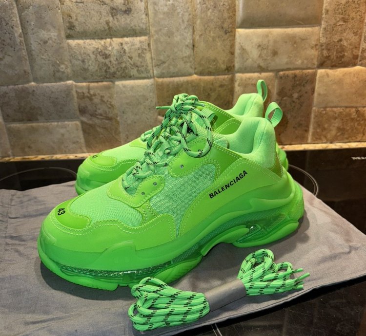 Balenciaga Neon Green LIMITED Triple