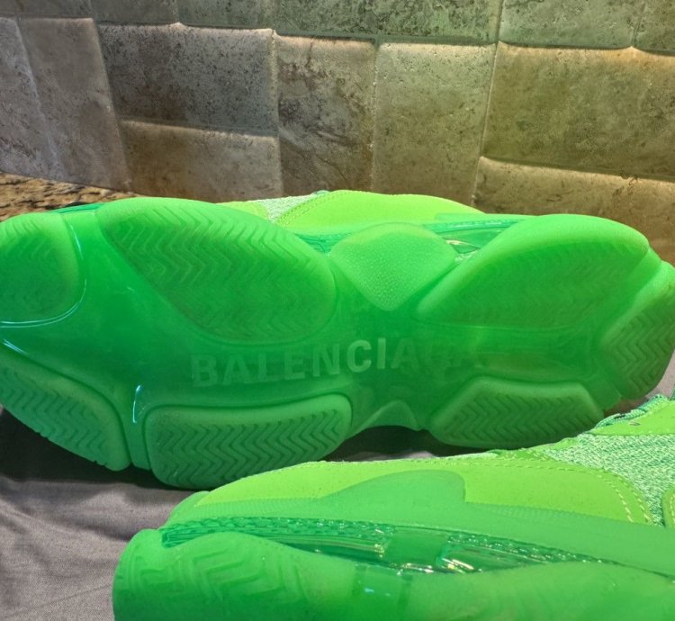 Balenciaga Neon Green LIMITED Triple