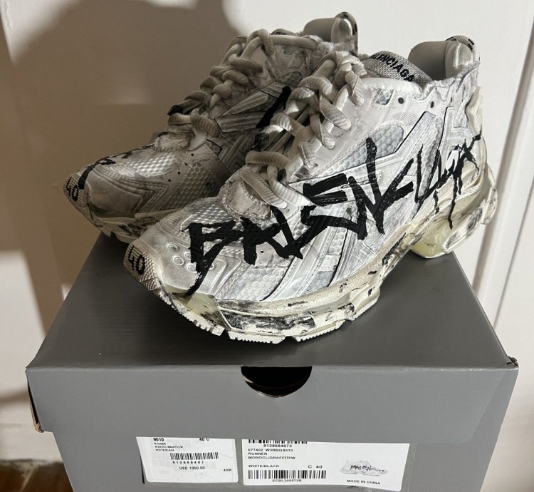 Balenciaga Off-White Runner Graffiti Sneaker