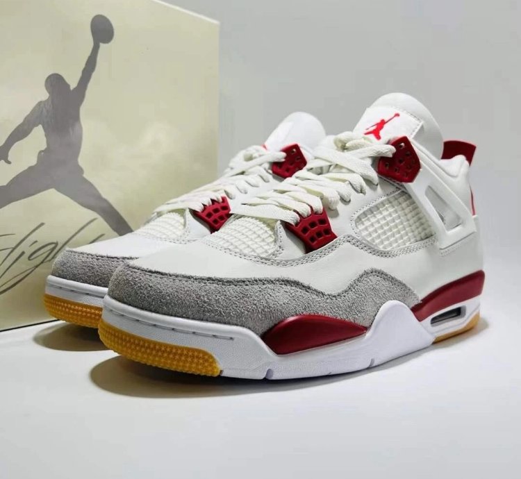 Nike SB x Jordan Air Jordan 4 Varsity Red DR5415-106