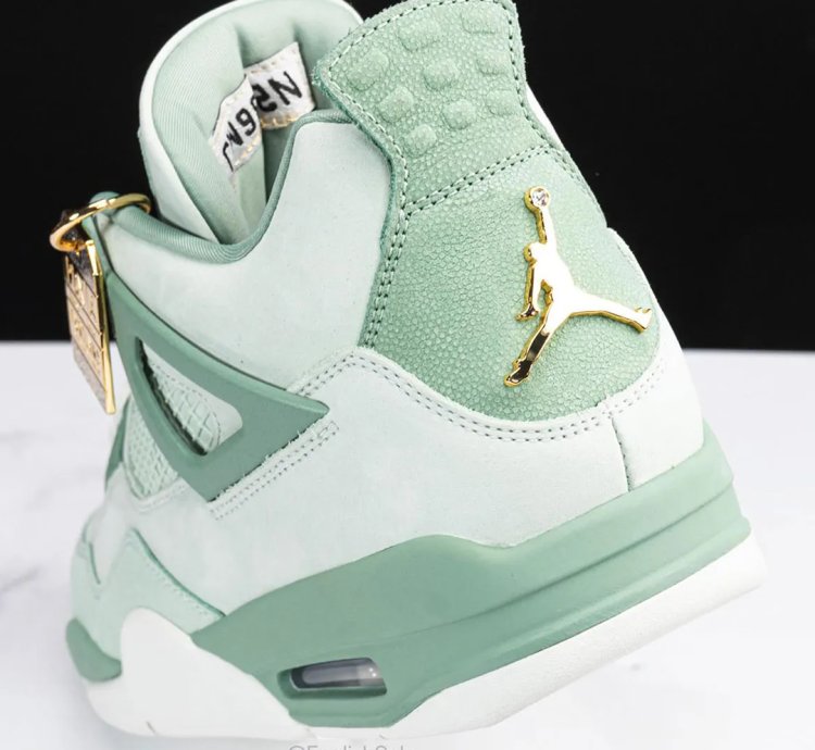 Jordan 4 " First Class " Gold Green
