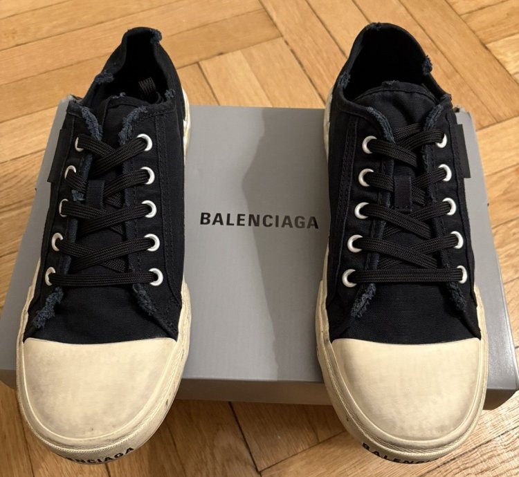 Balenciaga Paris Low Top Sneaker