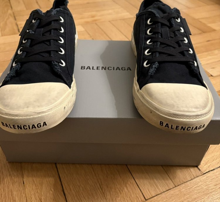 Balenciaga Paris Low Top Sneaker