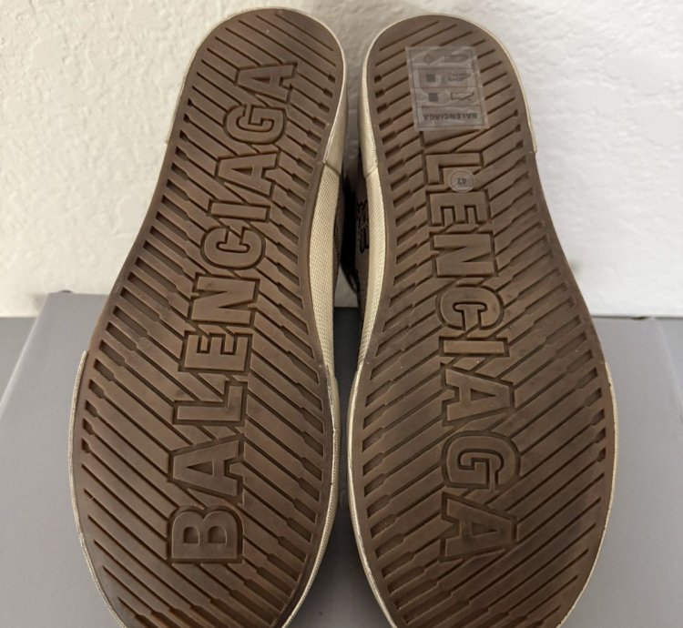 Balenciaga Paris Monogram High Top Sneaker (42)