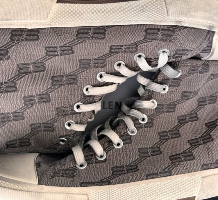 Balenciaga Paris Sneakers