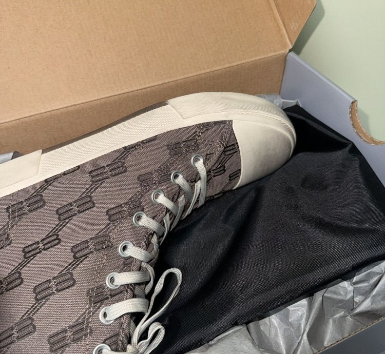 Balenciaga Paris Sneakers monogram