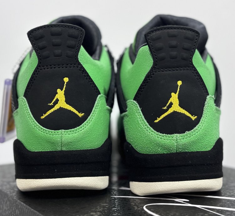 Jordan 4 Retro " Manila " AJ4-965234