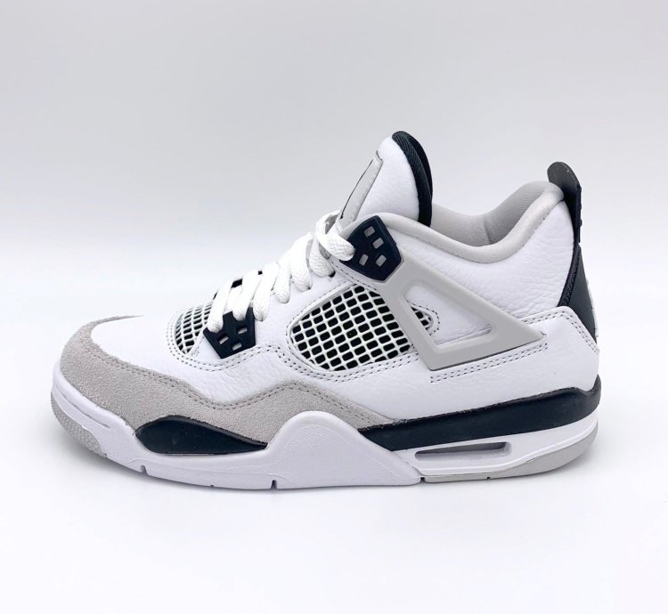 Jordan 4 Retro " Military Black " - DH6927-111