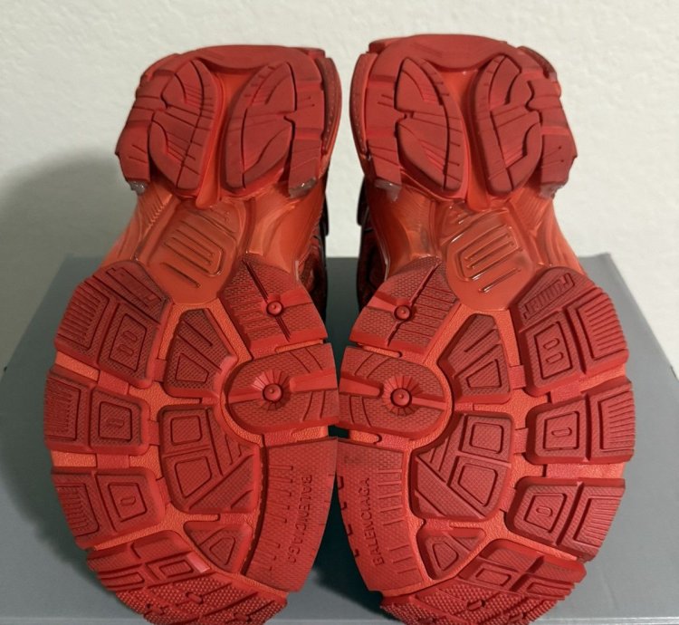 Balenciaga Red Runner Sneaker (42)