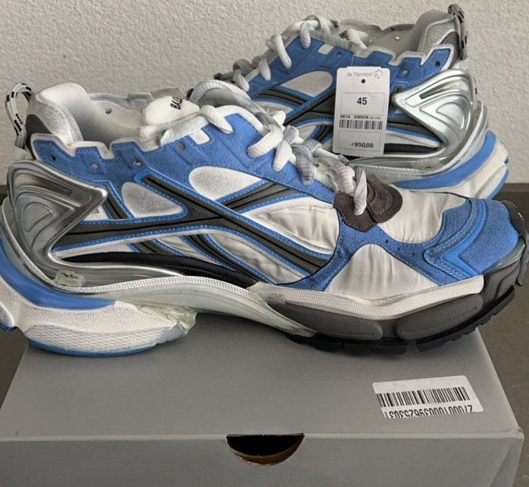 Balenciaga Runner
