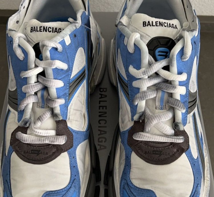 Balenciaga Runner