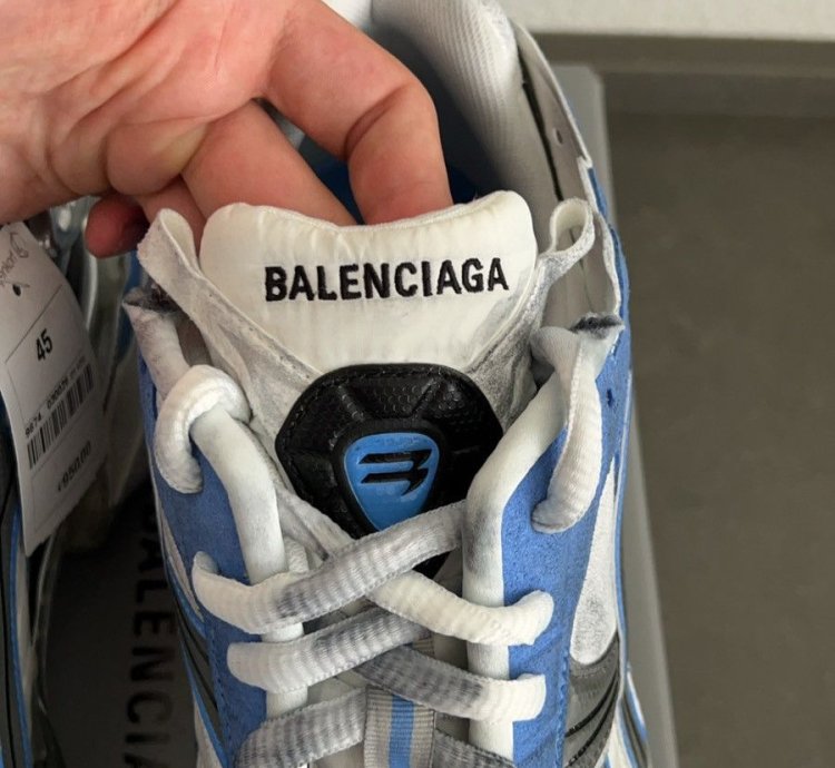 Balenciaga Runner