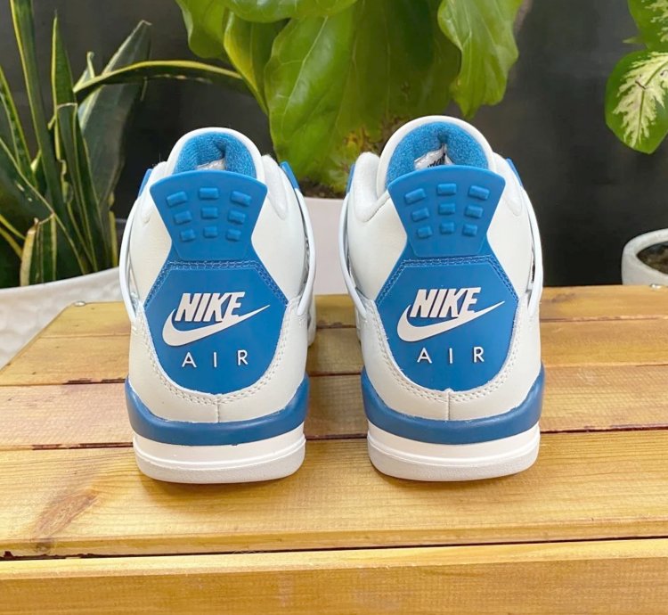 Nike Air Jordan 4 Retro " Military Blue " 2024