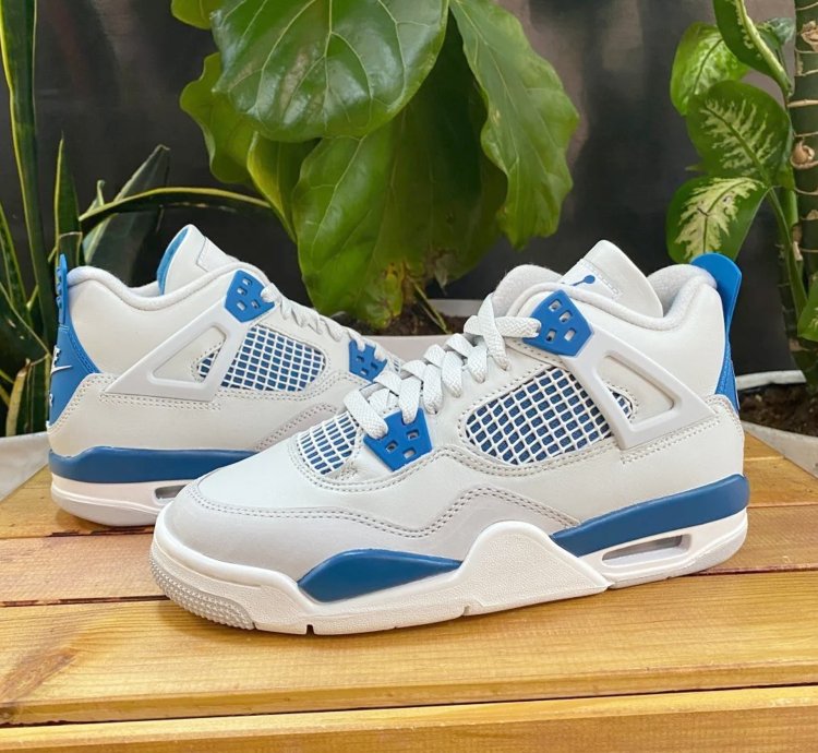 Nike Air Jordan 4 Retro " Military Blue " 2024