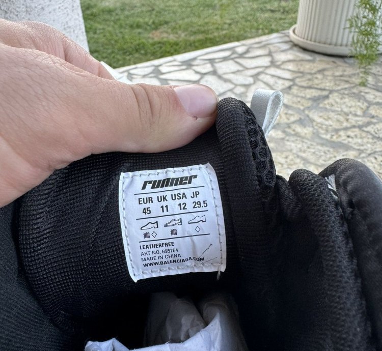 Balenciaga Runner 45 NEW