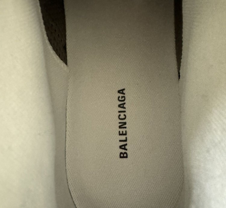Balenciaga Runner 46 NEW