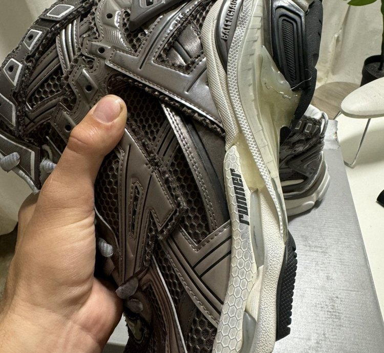 Balenciaga Runner 46 NEW