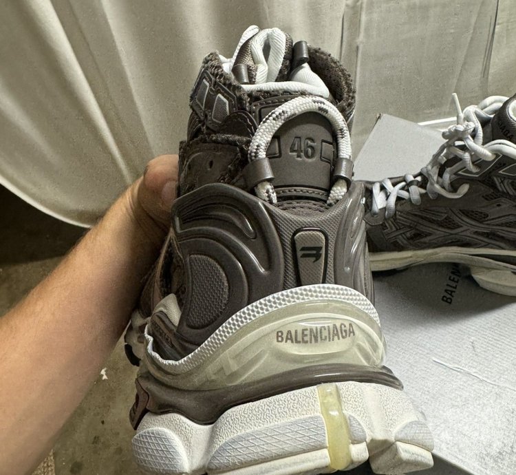 Balenciaga Runner 46 NEW