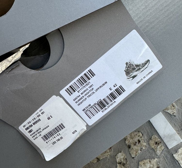 Balenciaga Runner Brand new 42