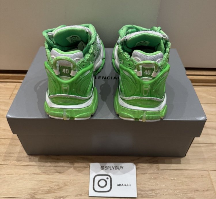 Balenciaga Runner Fluo Green sz 40