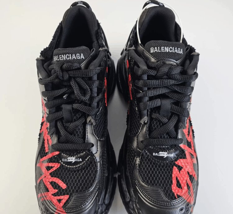 Balenciaga Runner Graffiti Black Red Low Top Sneakers New