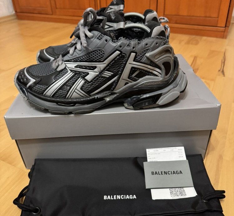 Balenciaga Runner Grey
