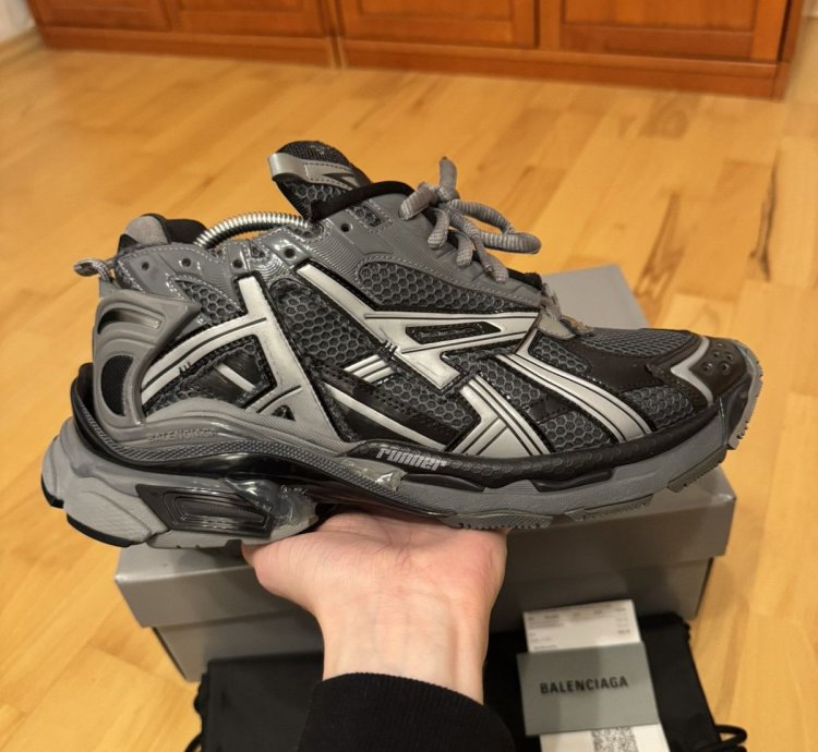 Balenciaga Runner Grey