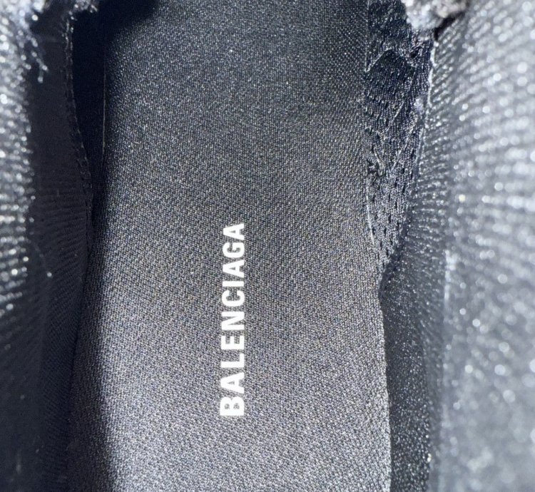 Balenciaga Runner High Top Sneaker Black White (40)