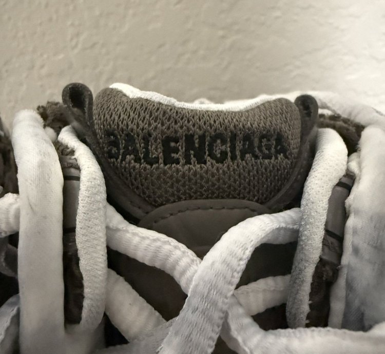 Balenciaga Runner High Top Sneaker Brown (43)