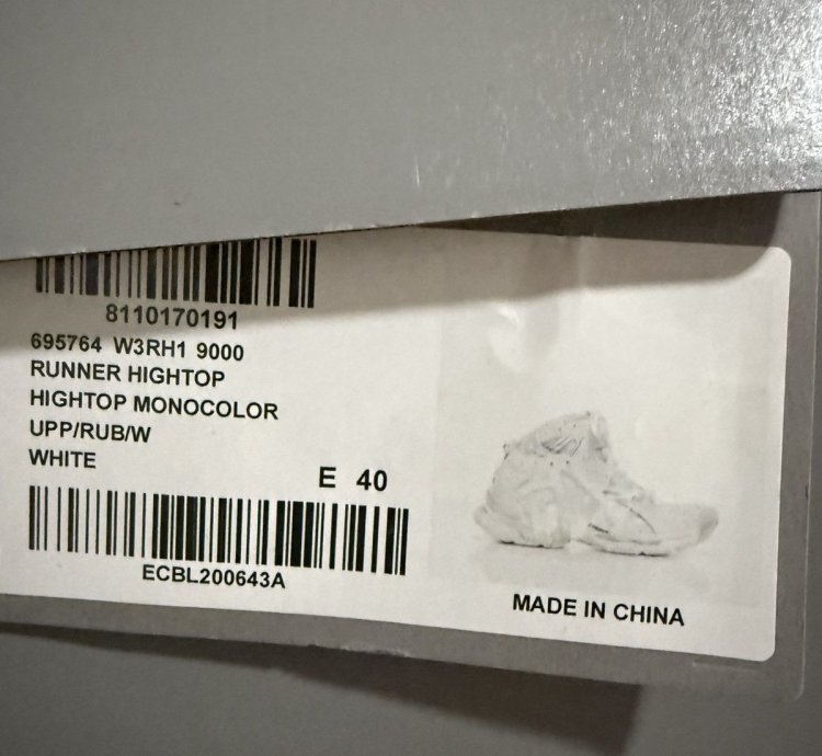 Balenciaga Runner High Top Sneaker White (42)